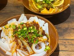 -有红鸡毛店·砂锅菜(抚琴夜市店)