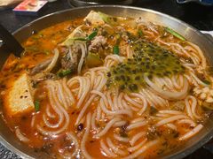 百香果酸辣小锅米线-潘小烧·云南烧烤(浦东店)