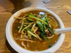 -牛八宝桂林米粉(八里庄店)