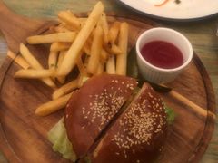 -羽深肉铺 Steak & Wine