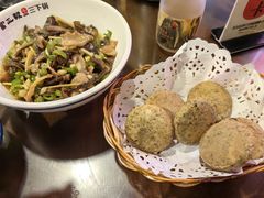 -富正毅三下锅·湘西韵味(天门山索道店)