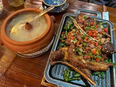 -春天里餐厅·云南创意菜特色美食(束河店)
