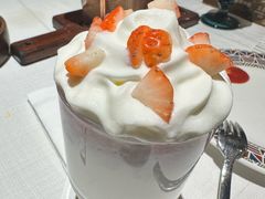 冰淇淋鲜果沙律-俄士厨房(五棵松华熙LIVE店)