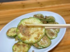 咸蛋黄炒小瓜-甜甜屋(解放中路店)