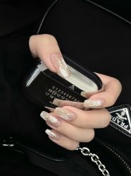 -七月美睫 美甲