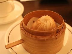 红虾小笼包-嘉麟楼