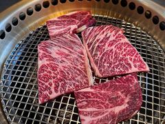 -铭牛烧肉·和牛海鲜自助(高新月牙湖店)