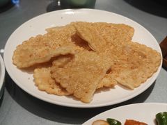 烧饼夹虾丸子-老济南·地道济南菜(大明湖店)