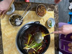 芋儿鸡-石灰市毛记烧鸡公(解放碑店)