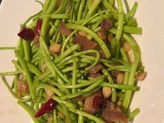 -黄泥岗·地道湖北菜(奥特莱斯店)