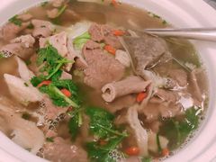 翘脚牛肉全家福-付掌柜在成都·热炒砂锅集(金禾店)