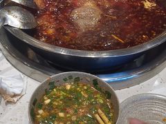 -肖肖酸萝卜鱼火锅(总店)