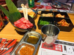 -青瓦炭韩潮烤肉(花园道店)