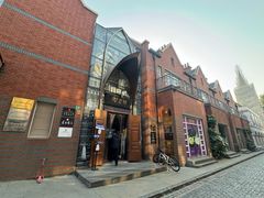 -钟书阁(松江泰晤士小镇店)