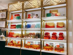 面包甜点陈列柜-GODIVA(王府井apm店)