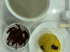 -聚德华天护国寺小吃(甜水园店)