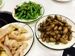 -虾弄弄海派小龙虾·牛羊蝎子火锅