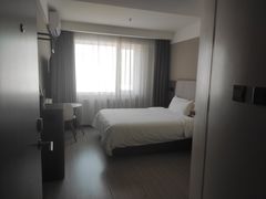 -汉庭(北京大兴枣园地铁站店)