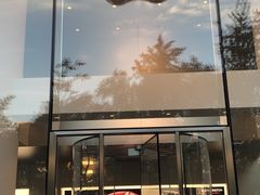 -Apple零售店(华贸购物中心店)