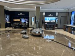 -亨吉利世界名表中心(华润万象城店)