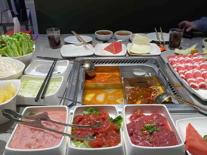 海底捞火锅(金沙印象城店)-"身份证生日当天来的海底捞,老婆说非得