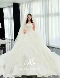 -Renee芮亦婚纱