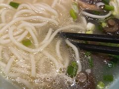 -蓉李记成都名小吃(二七万达店)