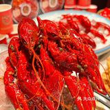 没错啦，夏天的快乐就是小龙虾给的