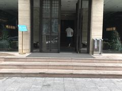 -杭州西湖艺联君亭酒店(黄龙体育中心地铁口店)