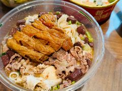 -裕新楼粉面馆·石磨手工粉(四方坪店)