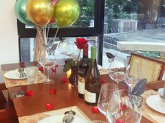 -Mark&Mars Restaurant