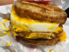 枫糖风味厚松饼猪柳蛋堡-麦当劳(无锡永乐店)