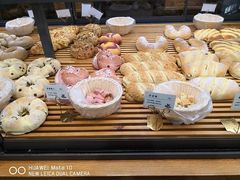 -焙丽拾光(麦凯乐直营店)
