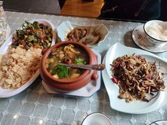 -小厨子私房菜·云南美食店