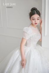 -Lady  Jane高端婚纱礼服馆