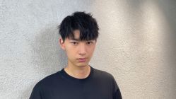 -变画·发型STUDIO