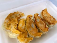 鲜肉韭菜煎饺-芬芳甜品(同福路店)