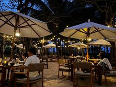 -三亚艾迪逊酒店·海滩烧烤 BARBACOA·现场乐队·浪漫晚餐·烧烤海鲜