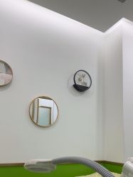 -苗医生专业祛痘·皮肤管理