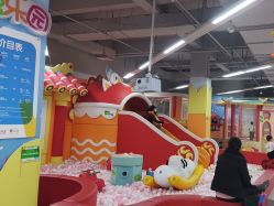 -孩子王童乐园(泰州万达店)
