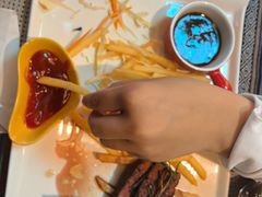 -山色·柴火烤披萨·西餐·原切牛扒
