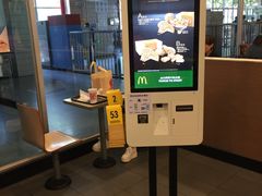 -麦当劳(轻轨曹杨路店)