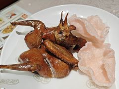 招牌乳鸽-金桔香港茶餐(宝安大厦店)