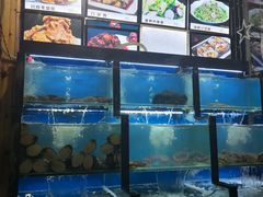 -老东镇啤酒屋海鲜加工·蒸汽海鲜·海鲜烧烤(台东店)