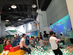 -蒙特利亲子乐园