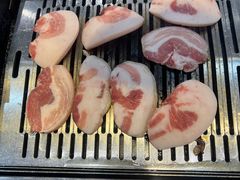 -臻牛烤肉