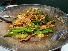 -费大厨辣椒炒肉(高铁吾悦广场店)