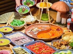 -洱火云南酸菜牛肉火锅(石景山当代商城店)