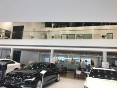 -杭州中沃沃尔沃4S店(滨江区店)
