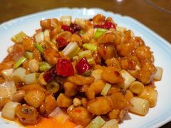 -东口码头·烧鸽子·鱼头泡饼·地方菜(金鹰悦城店)